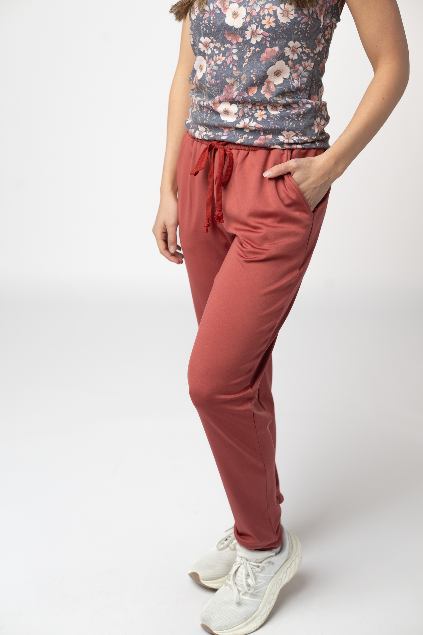 IN STOCK Cloud Joggers - Brick