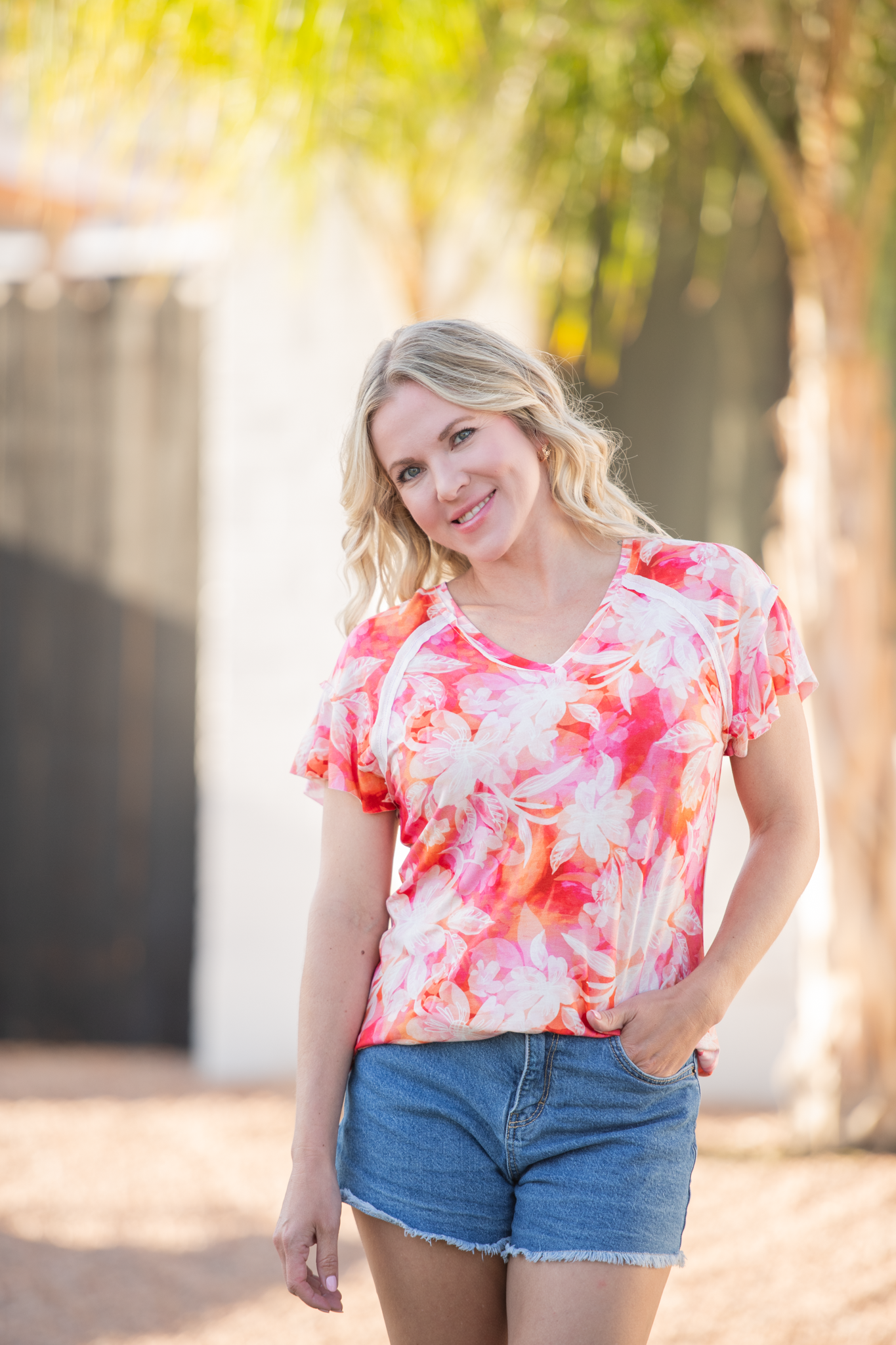 IN STOCK Raelynn V-Neck Top - Sunset Tropical Floral FINAL SALE