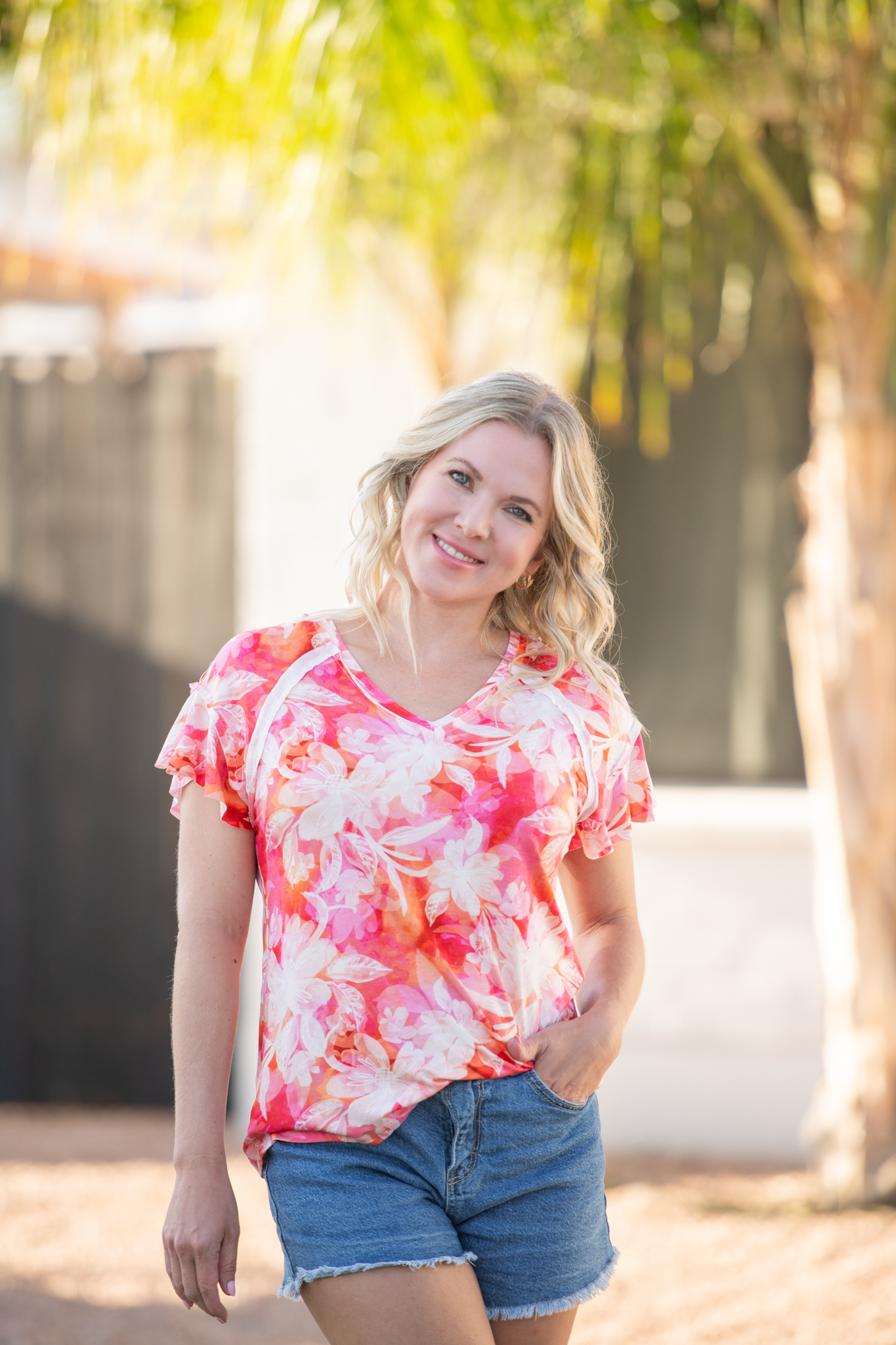 IN STOCK Raelynn V-Neck Top - Sunset Tropical Floral FINAL SALE
