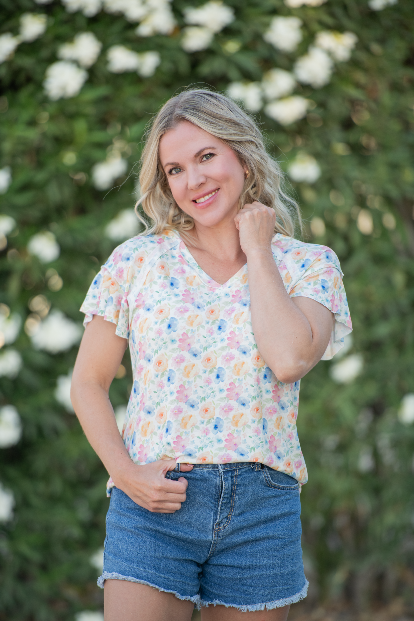IN STOCK Raelynn V-Neck Top - Petal Gardens FINAL SALE